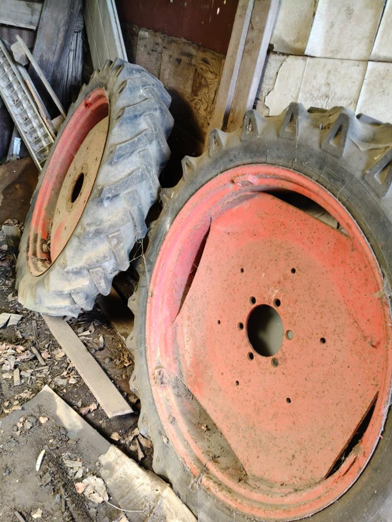 Wielen voor traktor, Zakelijke goederen, Ophalen