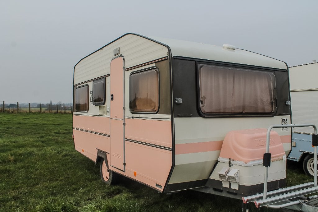 Retro caravannetjes, Vast bed, Standaardzit, Koelkast, 750 - 1000 kg