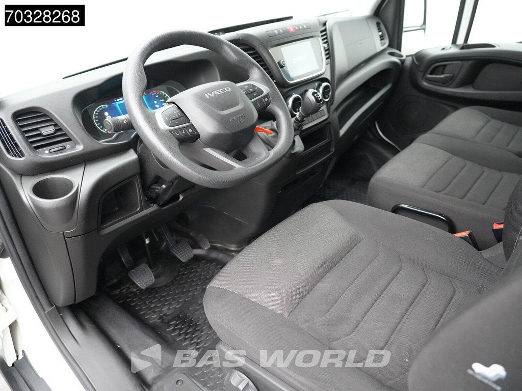 Iveco Daily 35C16 3.0L Laadklep NEW MODEL Dubbellucht 160PK, Auto's, Bestelwagens en Lichte vracht, Stof, Gebruikt, Euro 6, 4 cilinders