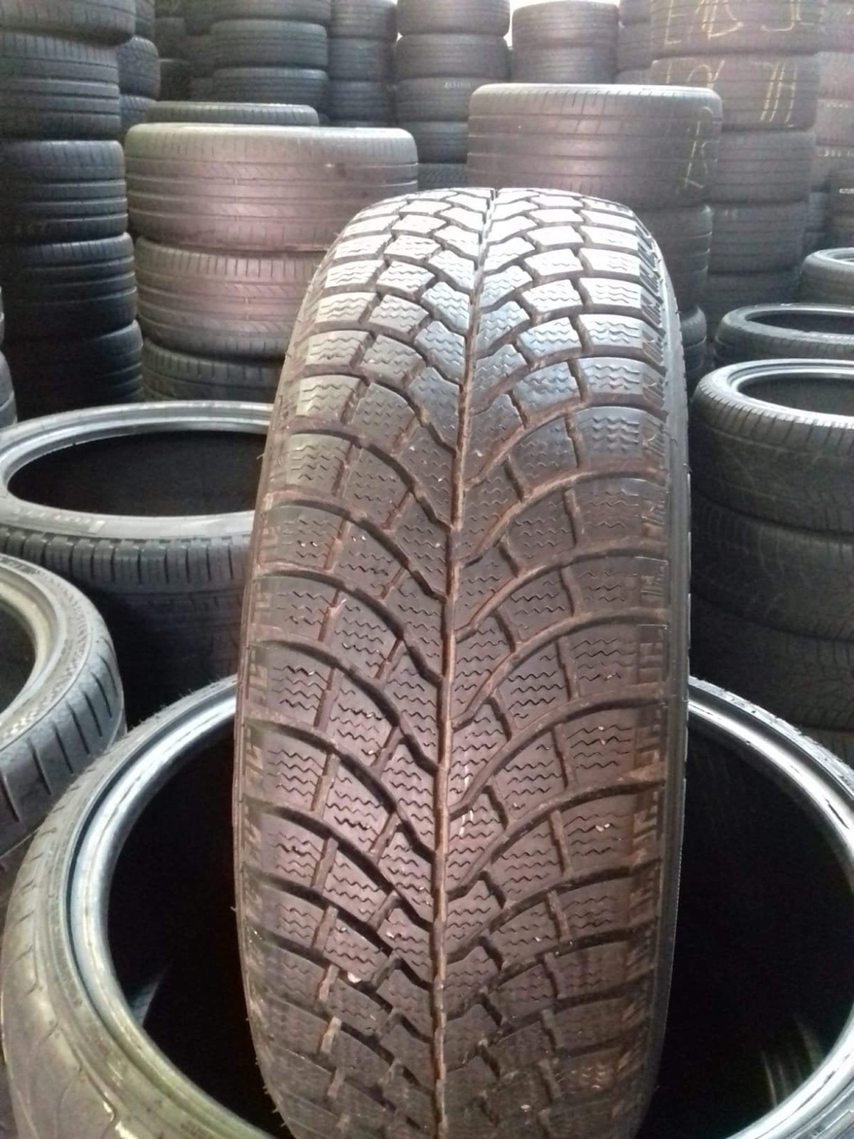 18565r14 185 65 r14 185/65/r14 Michelin avec montag, Enlèvement ou Envoi