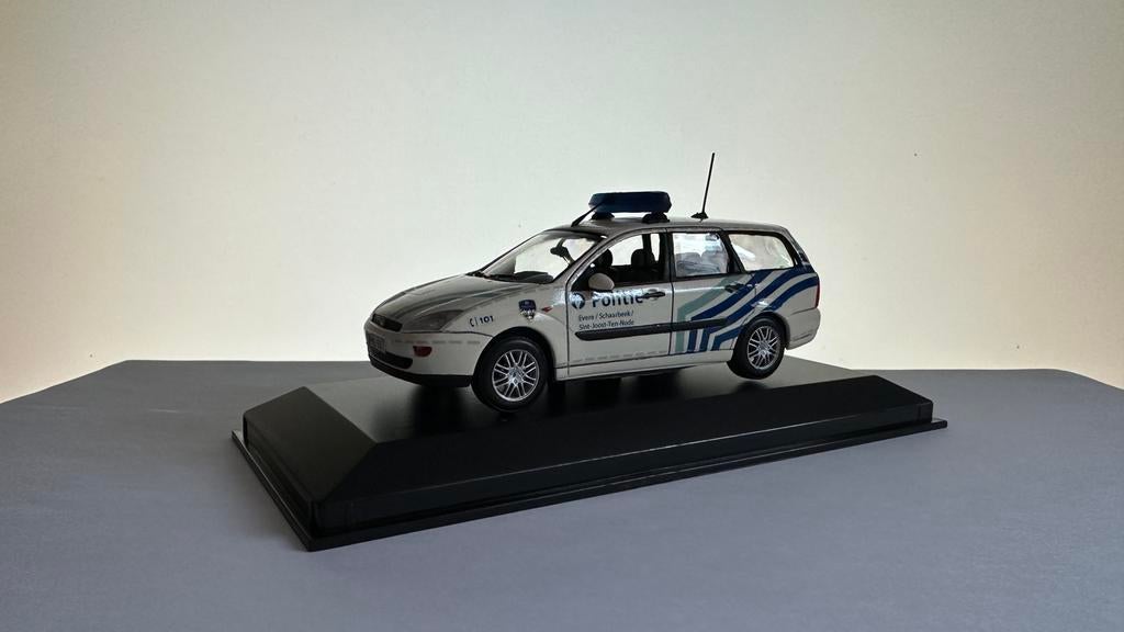 Minichamps Ford Focus Turnier police locale ZP 5344 1:43, Enlèvement, Utilisé, Voiture, MiniChamps