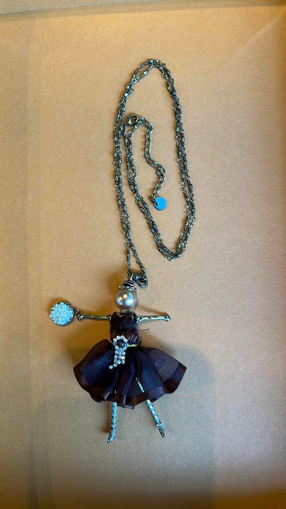 Pendentif, Neuf, Enlèvement ou Envoi, Autres représentations, Brun