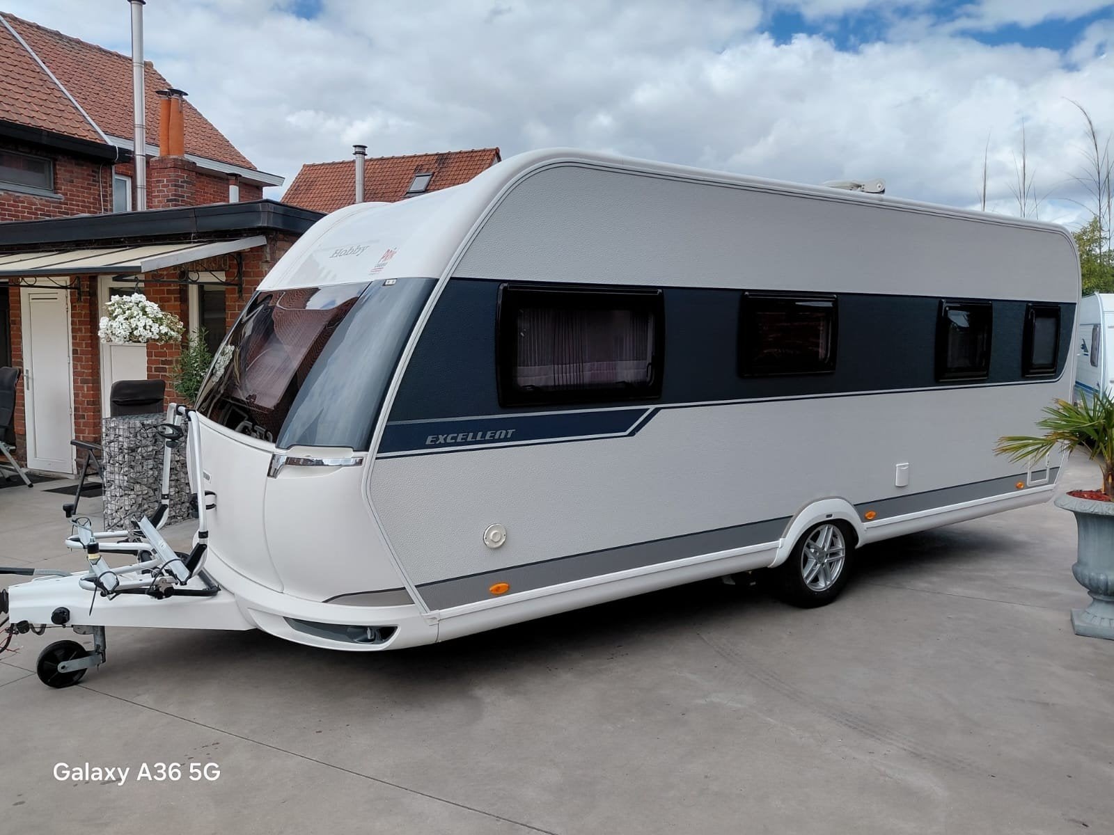 Prachtige Hobby Excellence - Airco- 2018 - 4 pers.-moover, Caravanes & Camping, Caravanes, Entreprise, Hobby, Grand lit, Airco