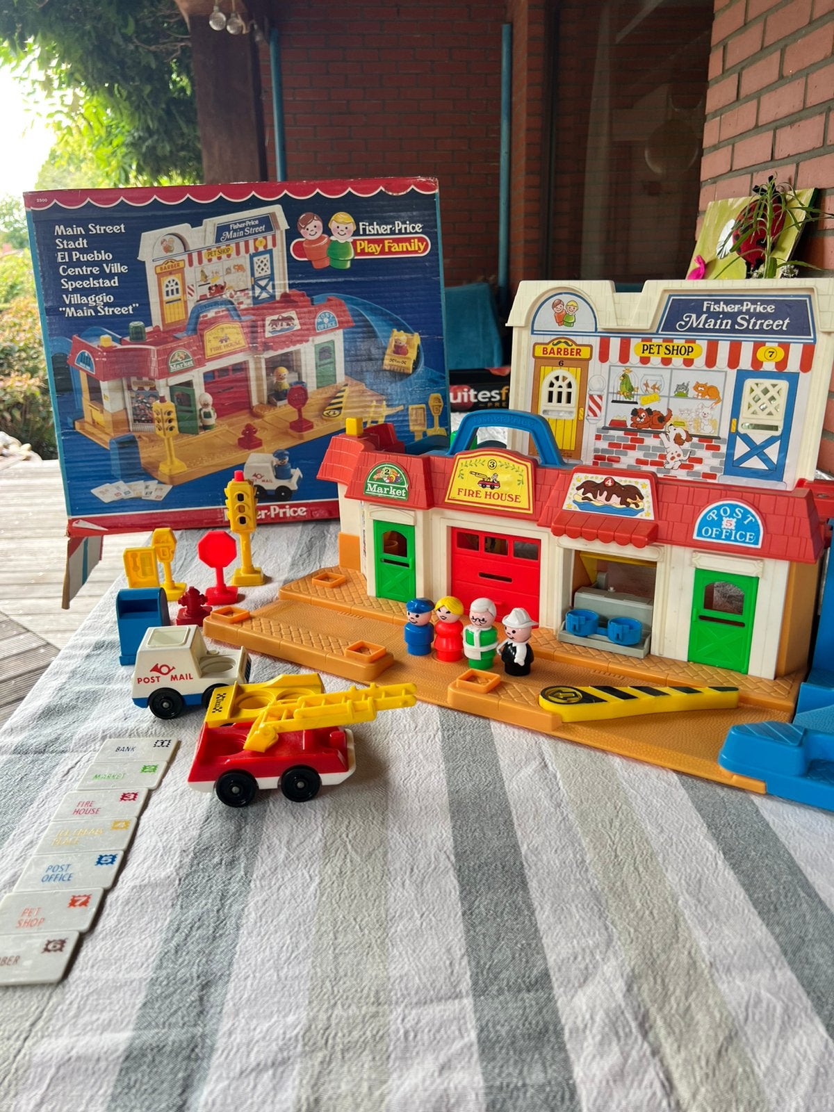 Fisher-Price Play Family Main Street dd 1986, originele doos, Enlèvement, Utilisé