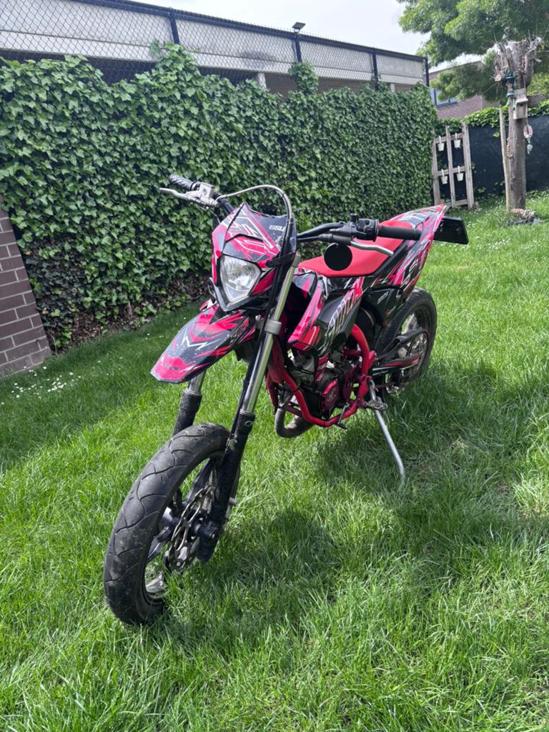 Beta 2022 supermoto, Fietsen en Brommers, Brommers | Derbi, Zo goed als nieuw, Klasse B (45 km/u), Ophalen of Verzenden