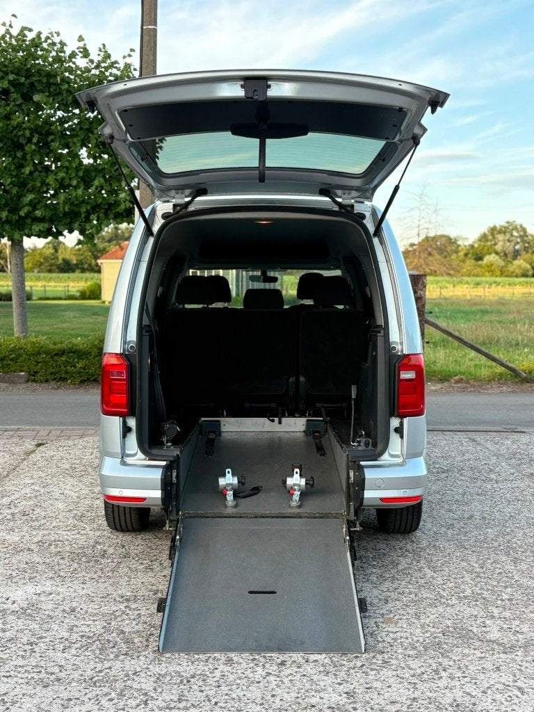 ️♿️Volkswagen Caddy 1.4TSI DSG Rolstoel Invalide TPMR, Auto's, Automaat, Monovolume, Bedrijf, Zilver of Grijs