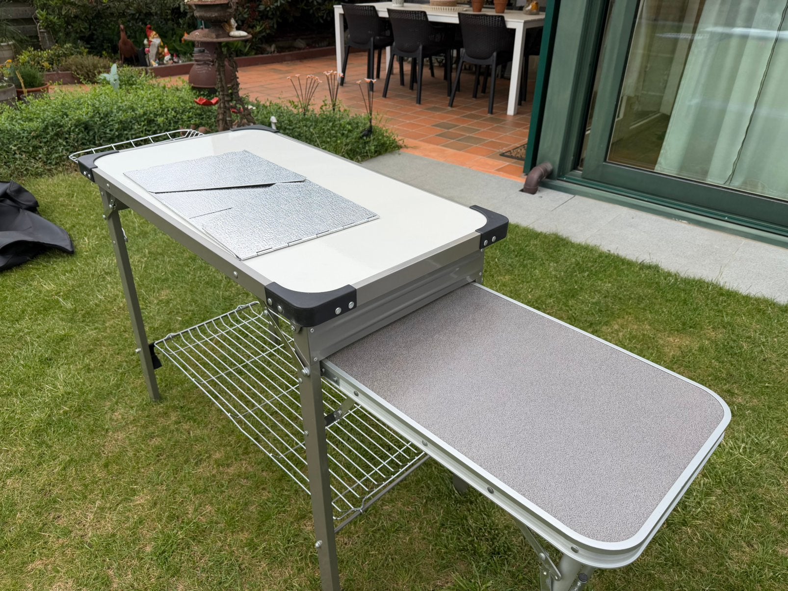 Camping tafel - kitchinette, Caravans en Kamperen, Ophalen, Zo goed als nieuw