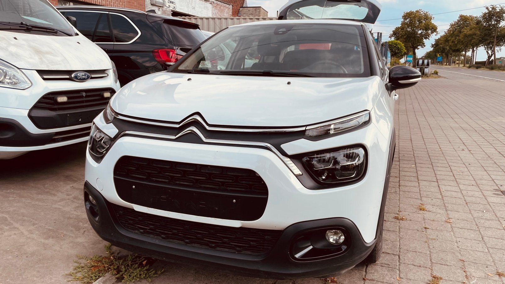 Citroen C3  1.5d 102pk, bjaar: 2023, 150.000km, LED lamp