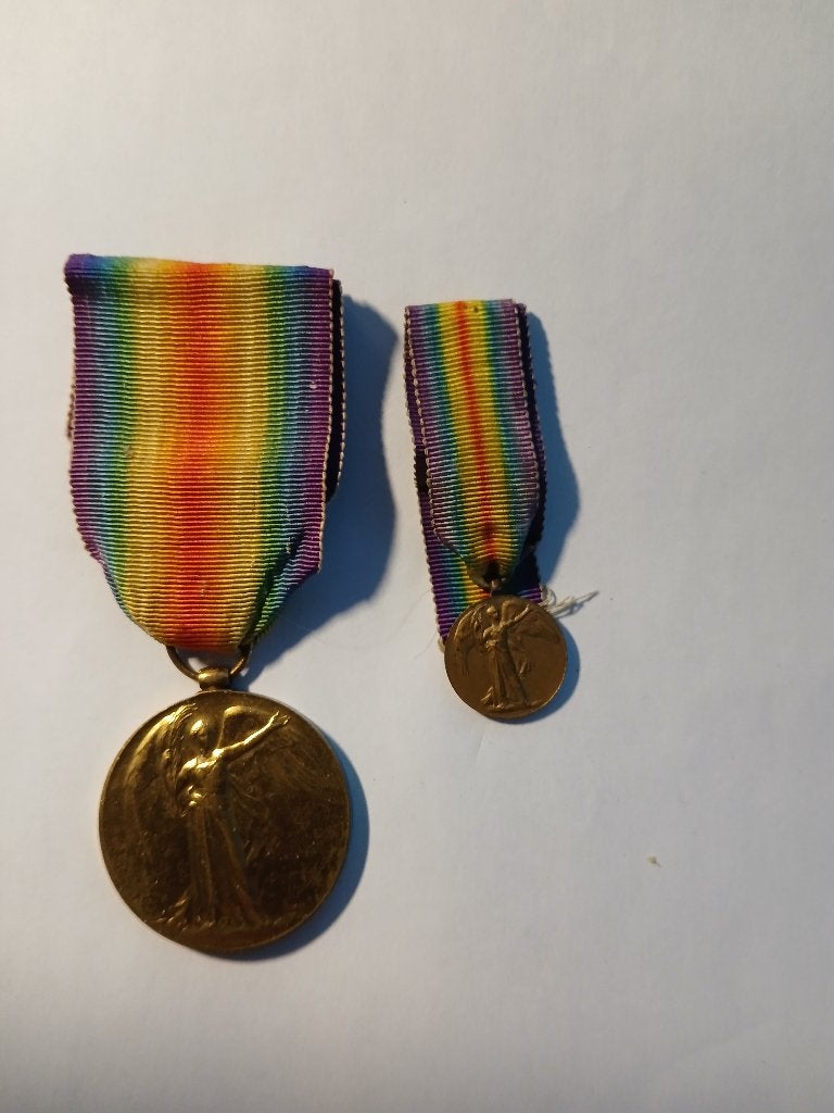 British Victory Médal d'un officier Royal Navy, Verzamelen, Militaria | Algemeen, Marine, Lintje, Medaille of Wings, Ophalen of Verzenden