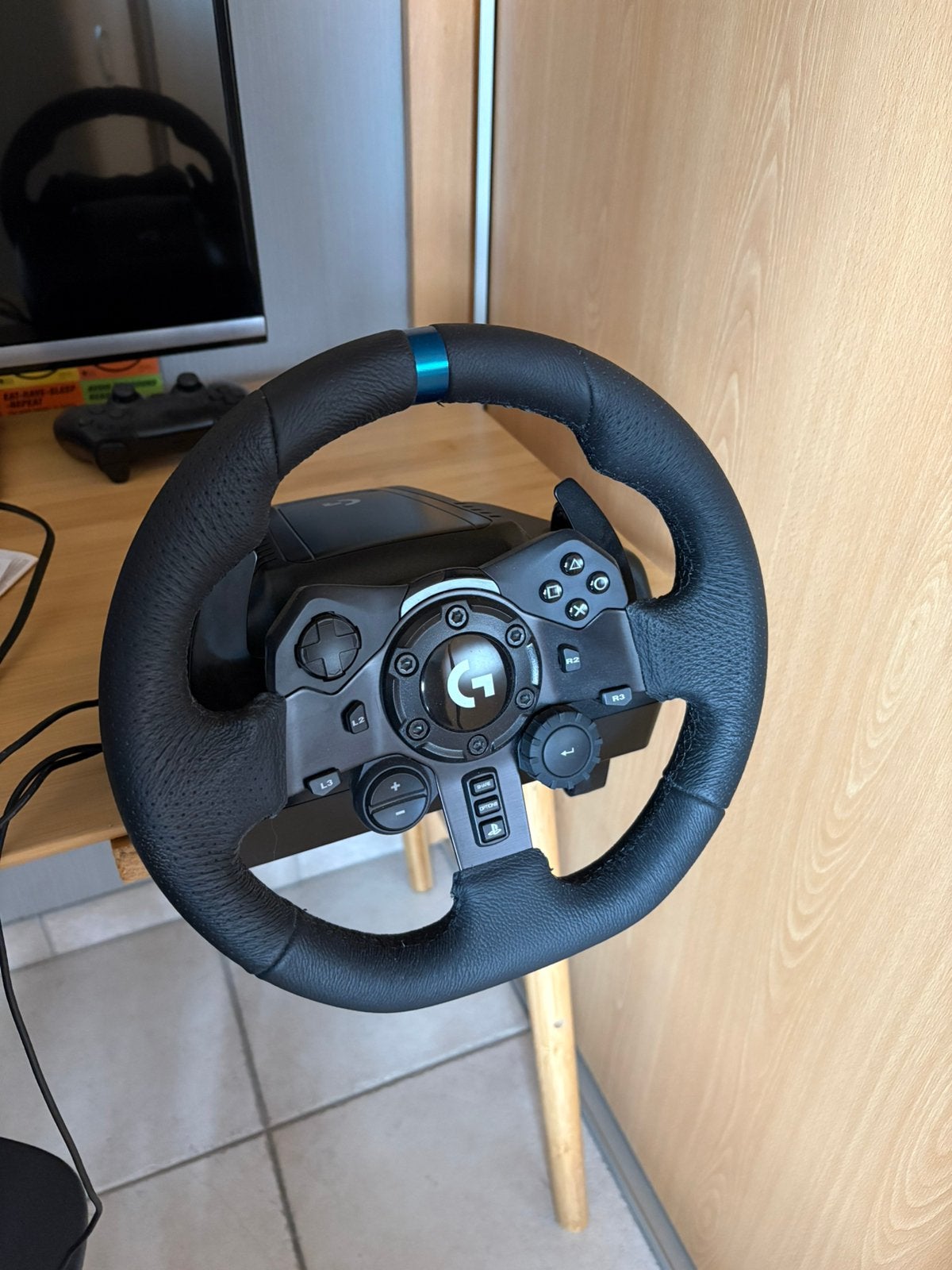 Logitech g923 stuur + pedalen, Games en Spelcomputers, Spelcomputers | Sony Consoles | Accessoires, Ophalen, Zo goed als nieuw