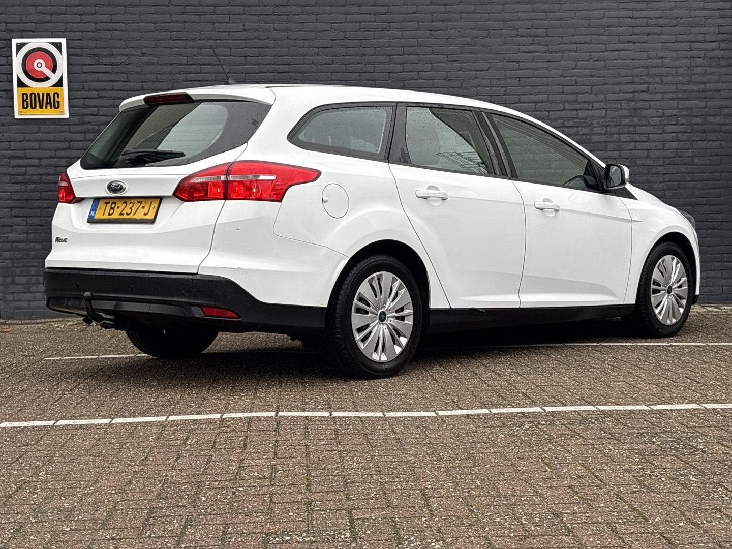 Ford Focus Wagon 1.0 Trend | € 2.450,- NETTO! | MOTOR DEFECT, Auto's, Focus, 109 g/km, Bedrijf, Start-stop-systeem