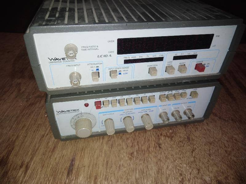 ensemble générateur fonction + compteur fréquence WaveTek, Enlèvement, Utilisé, Autres appareils de mesure ou compteurs