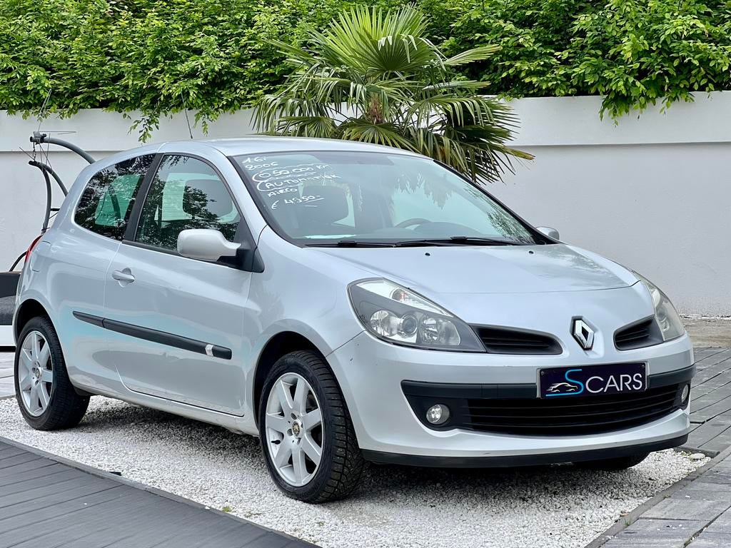 Renault Clio 1.6i ** 050.000 km ** Automatiek ** Airco **, Autos, Renault, Entreprise, Achat, Clio, ABS, Airbags, Air conditionné