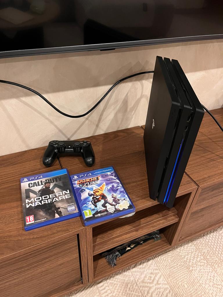 Ps4 pro, Consoles de jeu & Jeux vidéo, Enlèvement, Comme neuf