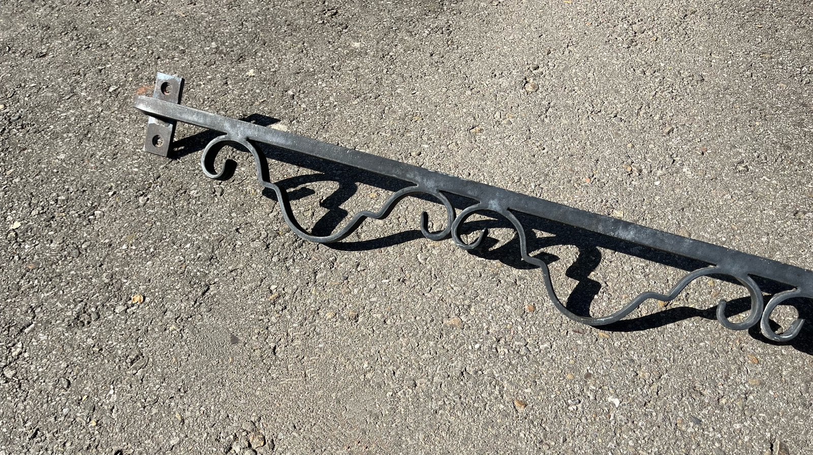 Support jardinière en fer forgé, Enlèvement, Utilisé