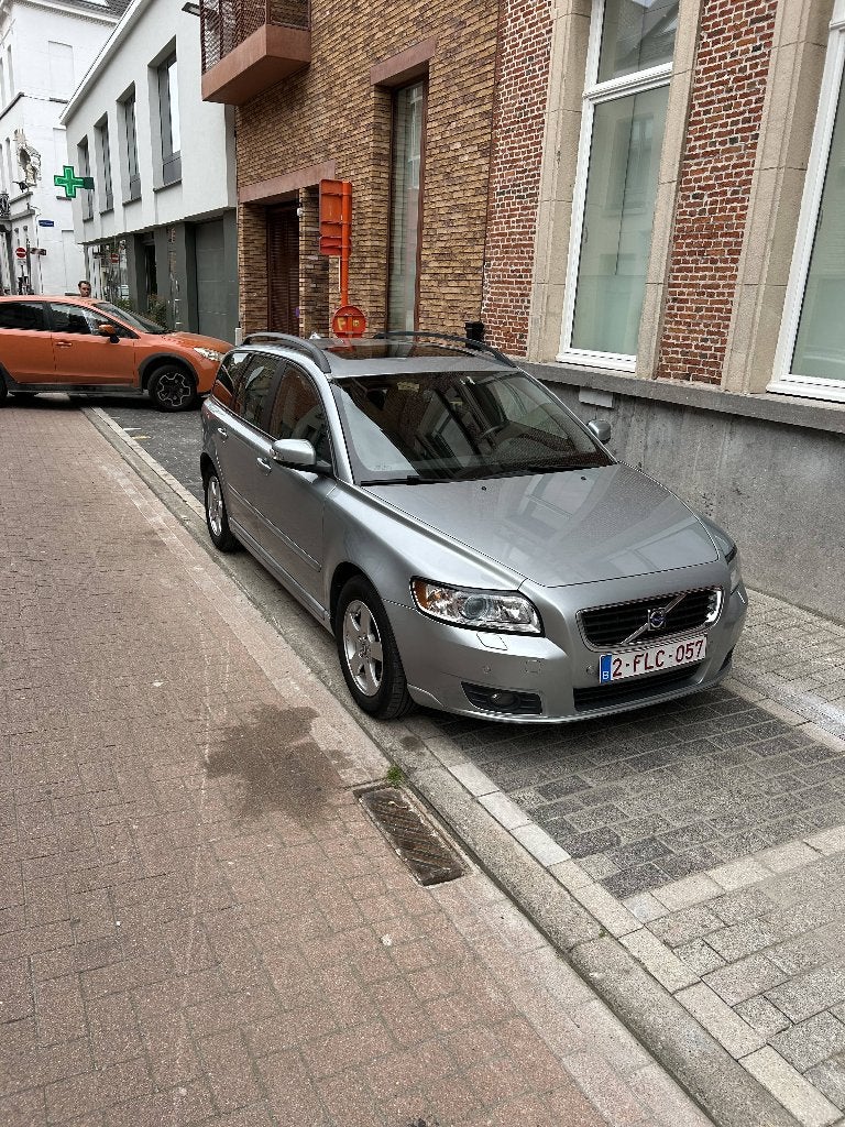 Volvo V50 2009 225k km, Cuir, Achat, Boîte manuelle, Noir