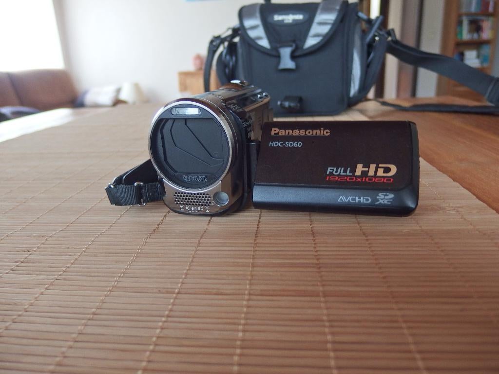 Filmcamera Panasonic HDC-SD60, Audio, Tv en Foto, Videocamera's Digitaal, Ophalen, Panasonic, Zo goed als nieuw, Ingebouwde lamp