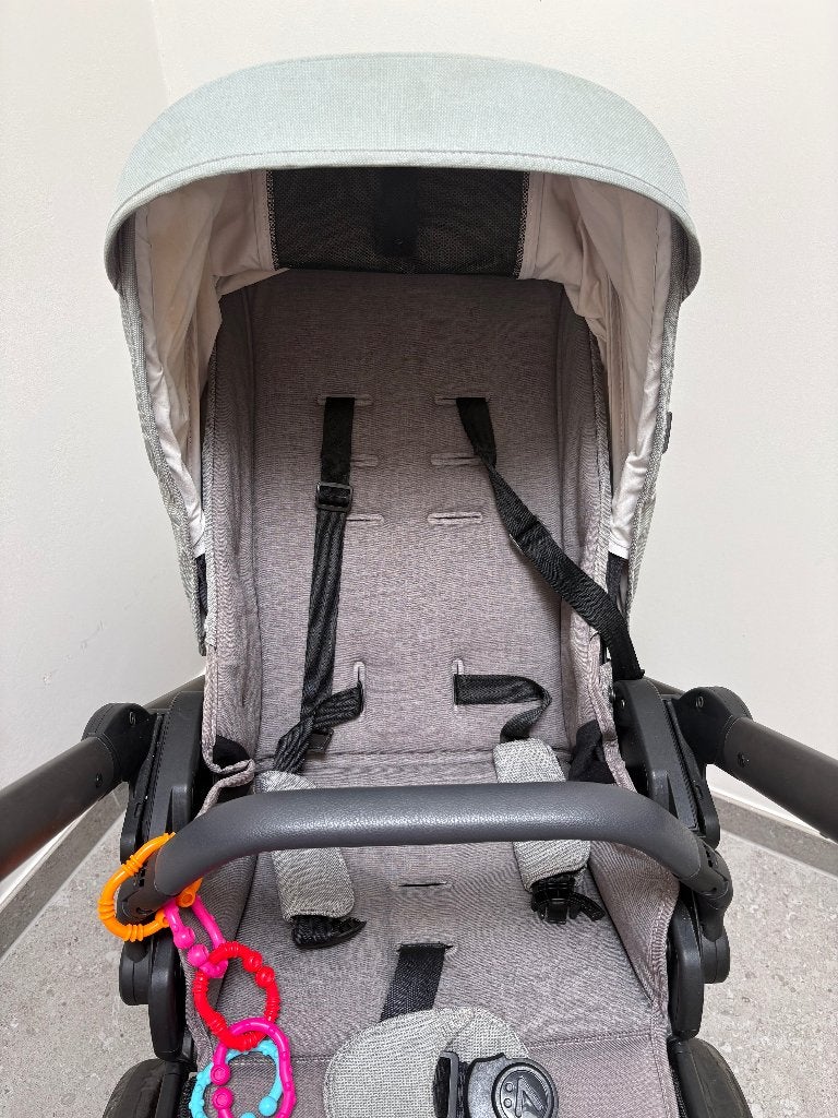 Buggy en reisbedje, Ophalen, Zo goed als nieuw, Reisbedje