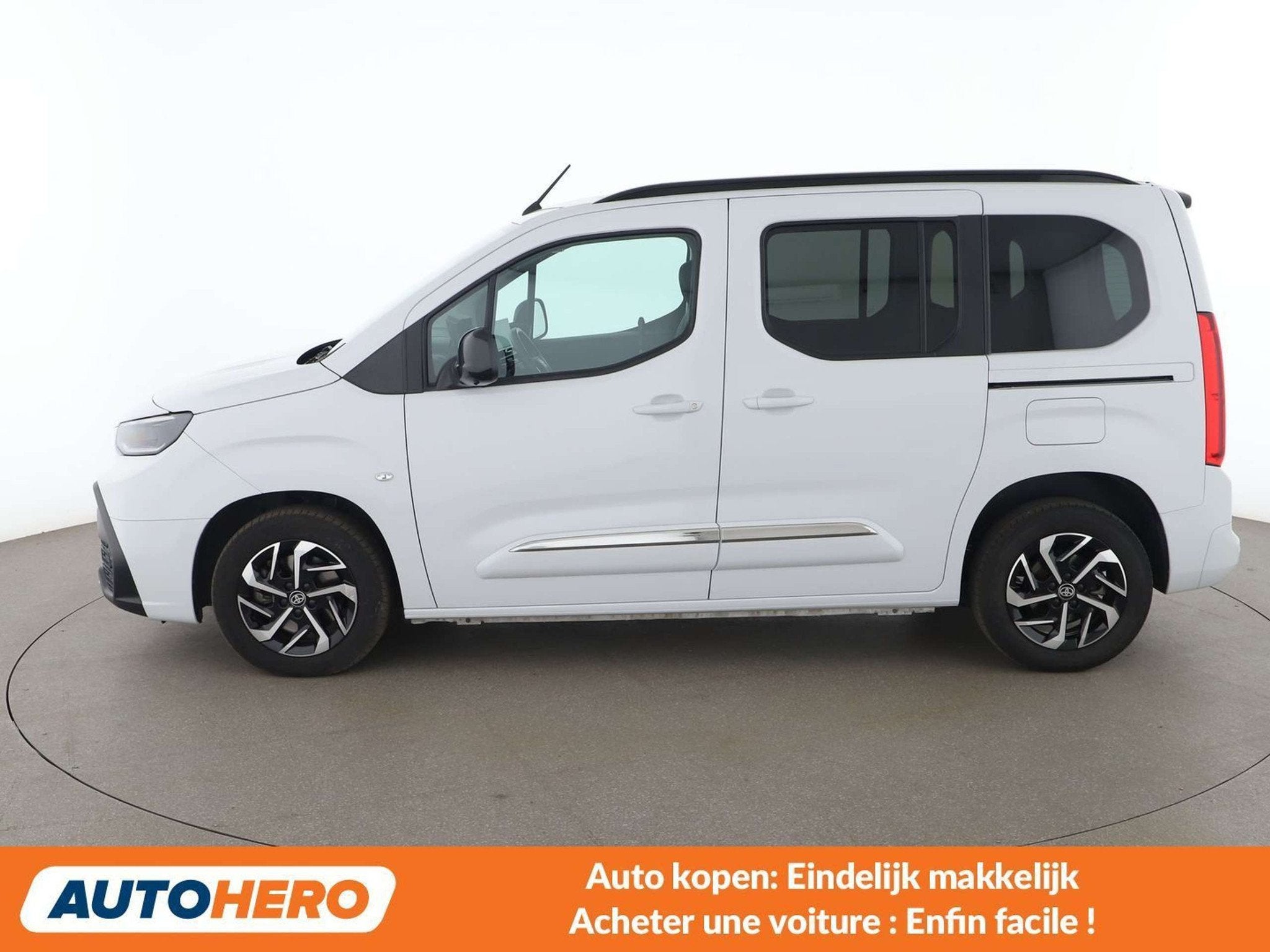 Toyota PROACE CITY 1.5 D-4D L1 Family (automatique), Autos, Cuir, Achat, Euro 6, 96 kW