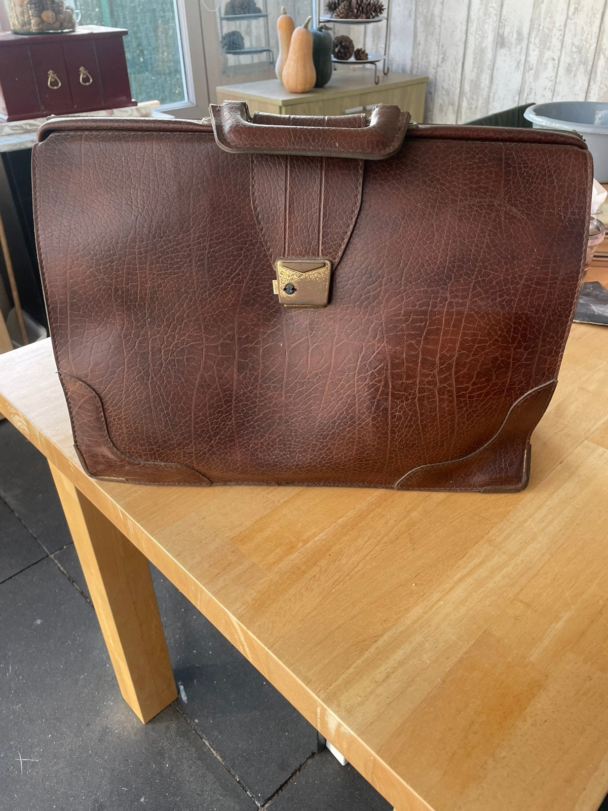 Vintage boekentas / dokters tas, Handtassen en Accessoires, Ophalen, Gebruikt, Bruin, Overige typen
