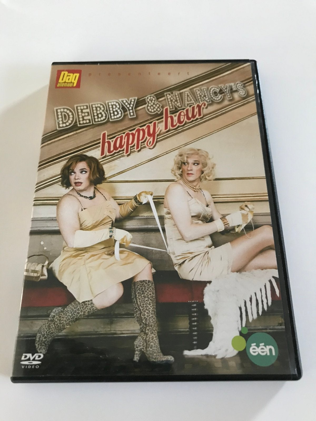 DVD Debby en Nancy’s happy hour, Ophalen of Verzenden, Zo goed als nieuw