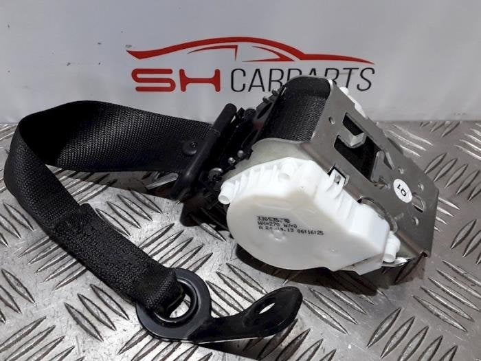 Ceinture de sécurité arrière centre d'un Mercedes C-Klass, Autos : Pièces & Accessoires, 3 mois de garantie, Utilisé, -, -
