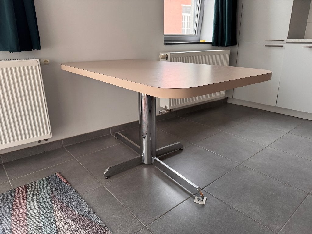 4-persoons tafel met ronde hoeken, Huis en Inrichting, 100 tot 150 cm, 50 tot 100 cm, Zo goed als nieuw, Vier personen