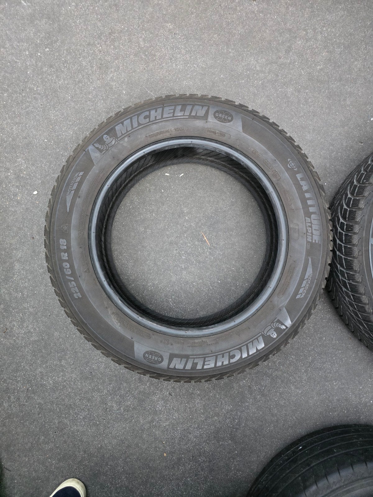 2 winter en 3 zomerbanden aan weggeefprijs, Ophalen, 18 inch, Band(en), Personenwagen