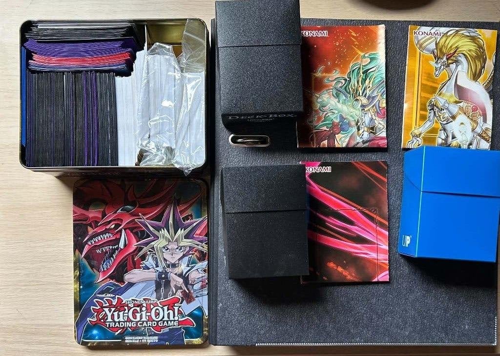 Yu-Gi-Oh! Verzameling – Complete Map, 3 Decks & Tinbox bulk, Enlèvement, Utilisé, Plusieurs cartes, Foil