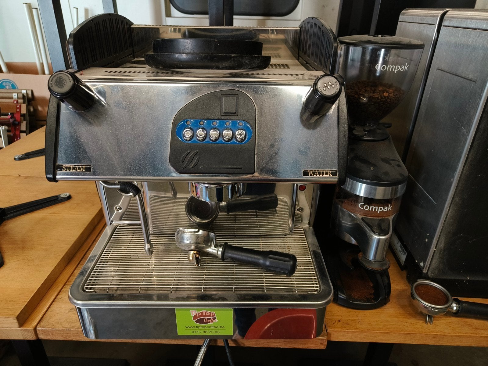 professioneel koffiemachine expressobar, Ophalen
