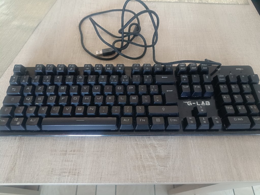 Clavier PC, Informatique & Logiciels, Enlèvement, Azerty, Utilisé