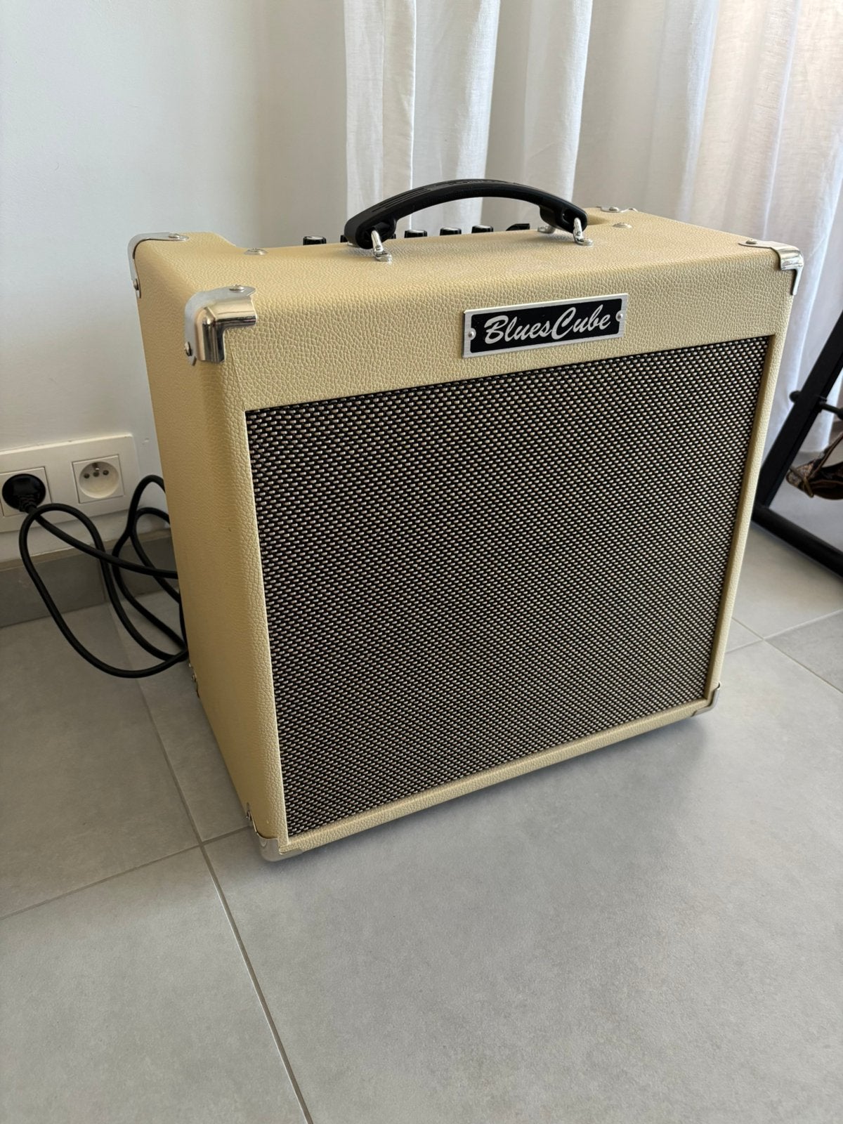 Roland Blues cube hot versterker te koop, Muziek en Instrumenten, Ophalen, Zo goed als nieuw