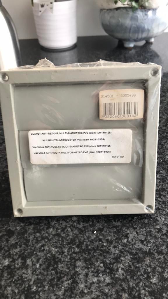 Muuruitlaatrooster pvc nieuw 100/110/125, Doe-het-zelf en Bouw, Ophalen of Verzenden, Zo goed als nieuw, PVC