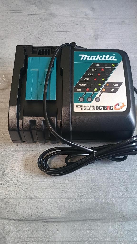 Chargeur rapide  MAKITA DC18RC Li-Ion N, Enlèvement ou Envoi