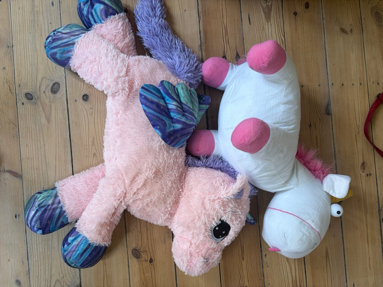 Lot de 2 grandes peluches licornes + Moi Moche et Méchant, Ophalen, Eenhoorn, Zo goed als nieuw, Middelgroot (20 tot 80 cm)