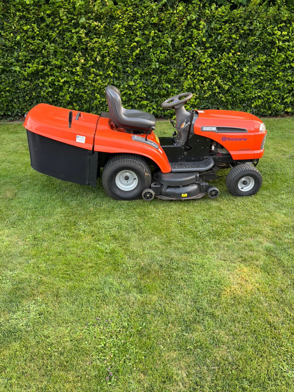Zitmaaier Husqvarna, Tuin en Terras, Ophalen, Gebruikt, Husqvarna, Opvangbak