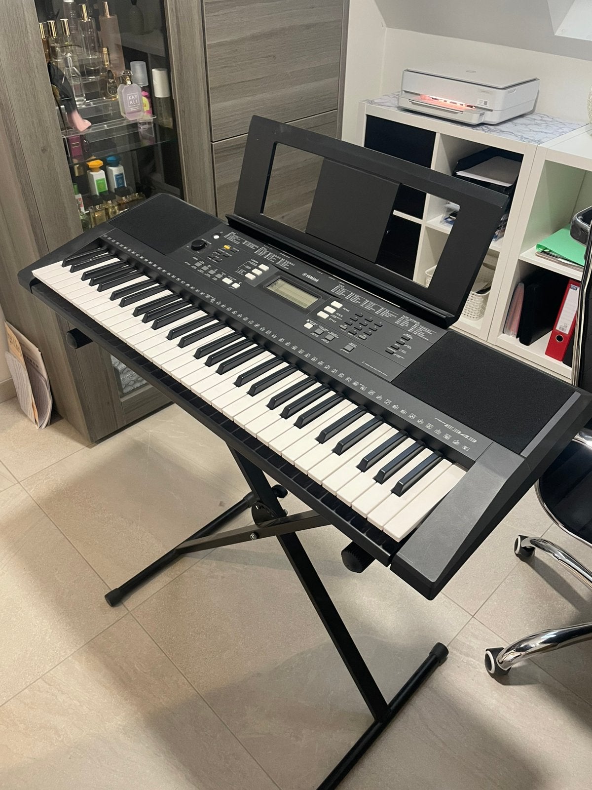 Yamaha keyboard/ piano met onderstel, Muziek en Instrumenten, Keyboards, Ophalen, Zo goed als nieuw, Yamaha