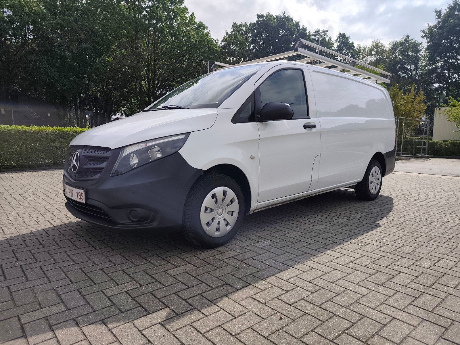 Mercedes vito, Voorwielaandrijving, 4 deurs, Stof, 4 cilinders