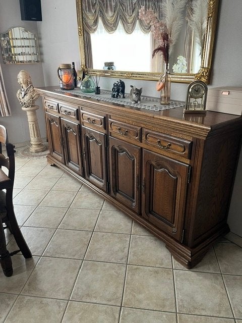 complete eetkamer en slaapkamer, Huis en Inrichting, Ophalen, Zo goed als nieuw, Klassiek, 4 tot 6 stoelen