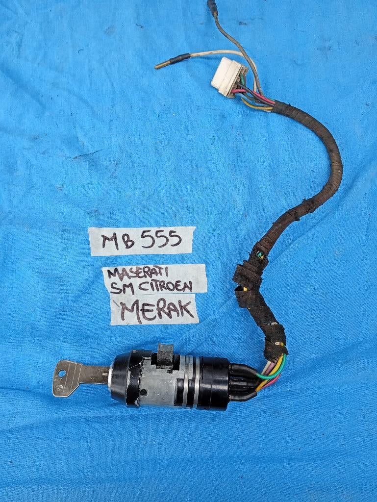 Neiman avec clé pour Maserati Merak, Autos : Pièces & Accessoires, Tableau de bord & Interrupteurs, Maserati, Utilisé, Enlèvement