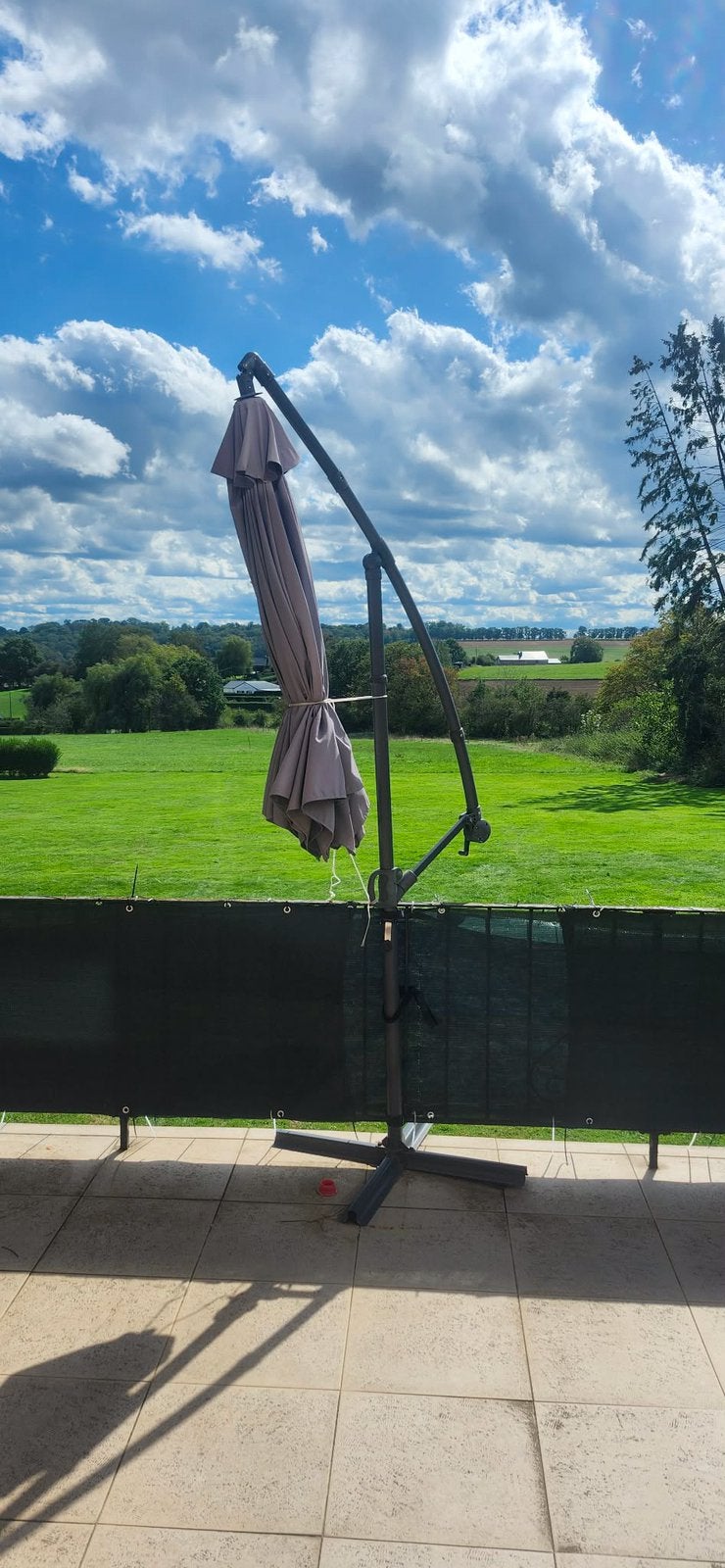Parasol déporté, Enlèvement, Comme neuf, Inclinable