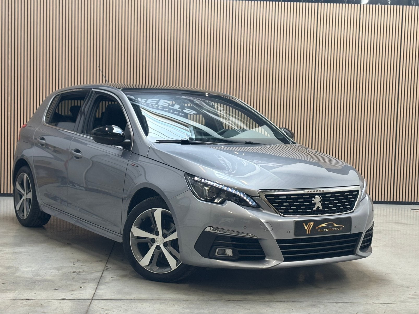 Peugeot 308 GT Line 1 an de garantie, Euro 6, Entreprise, Boîte manuelle, 5 portes