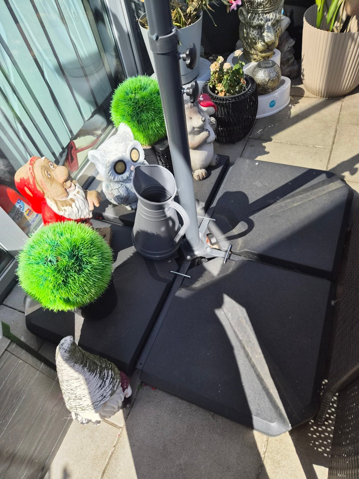 zweefparasol 3meter met maniveel .geen koerier of fake, Tuin en Terras, Parasols, Ophalen, Verstelbaar, 2 tot 3 meter, Zweefparasol