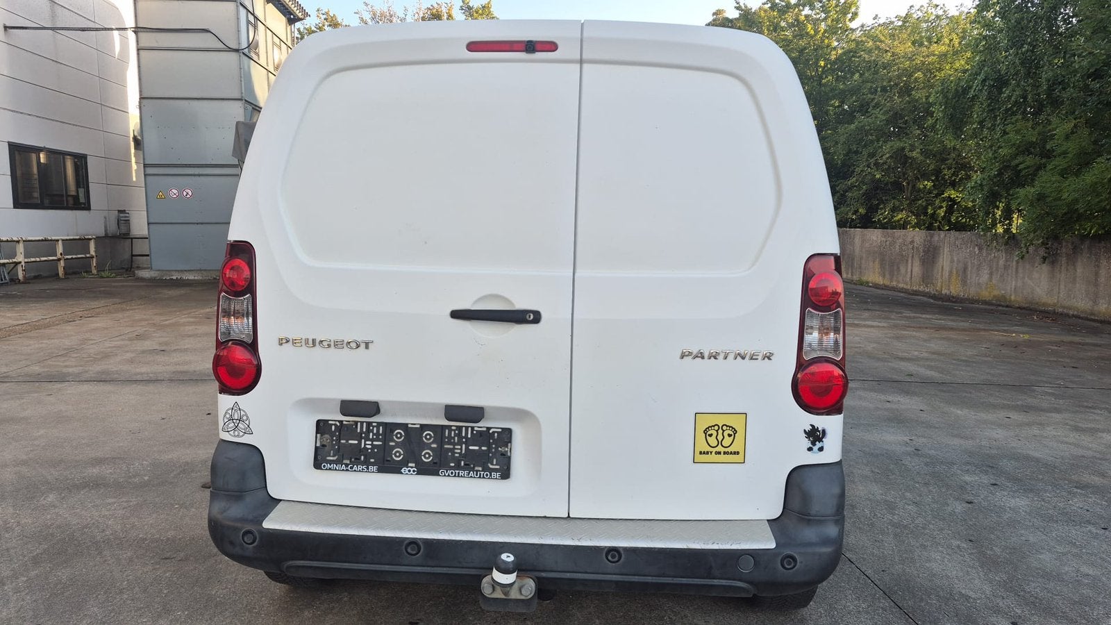 Peugeot Partner 1.6 HDI–2015 –180000 km–Lichte vracht, Auto's, Stof, Zwart, Parkeersensor, Wit