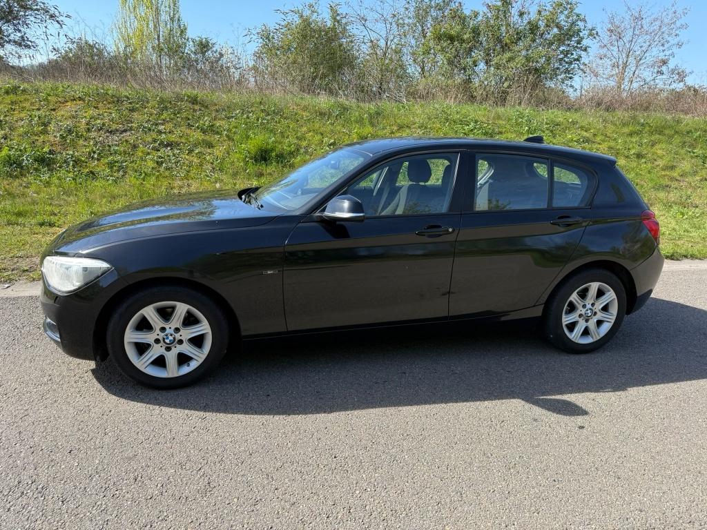 BMW 116i Euro 6B, 1e propriétaire avec contrôle technique, Autos, Achat, Euro 6, Carnet d'entretien, Particulier