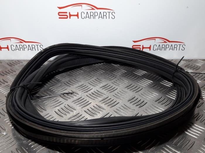Achterkleprubber van een Volkswagen Fox, Gebruikt, -, Volkswagen, -
