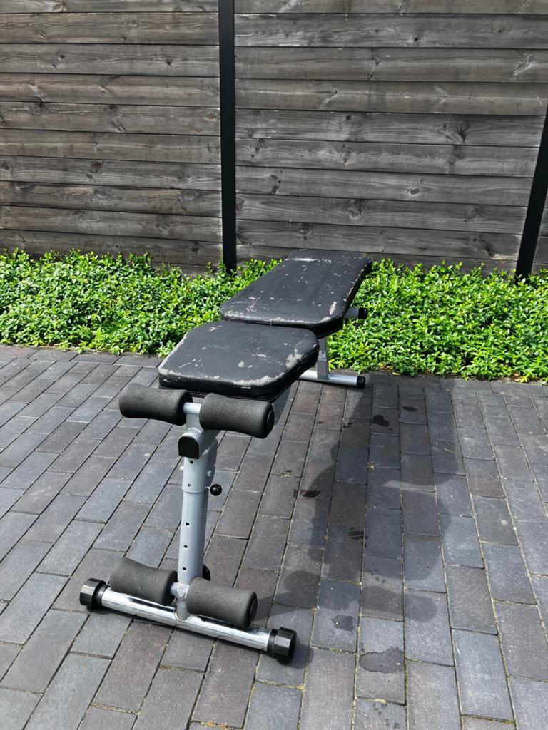 Kettler fitnessbank / halterbank – technisch in goede staat, Sport en Fitness, Ophalen, Overige materialen, Gebruikt, Krachtstation