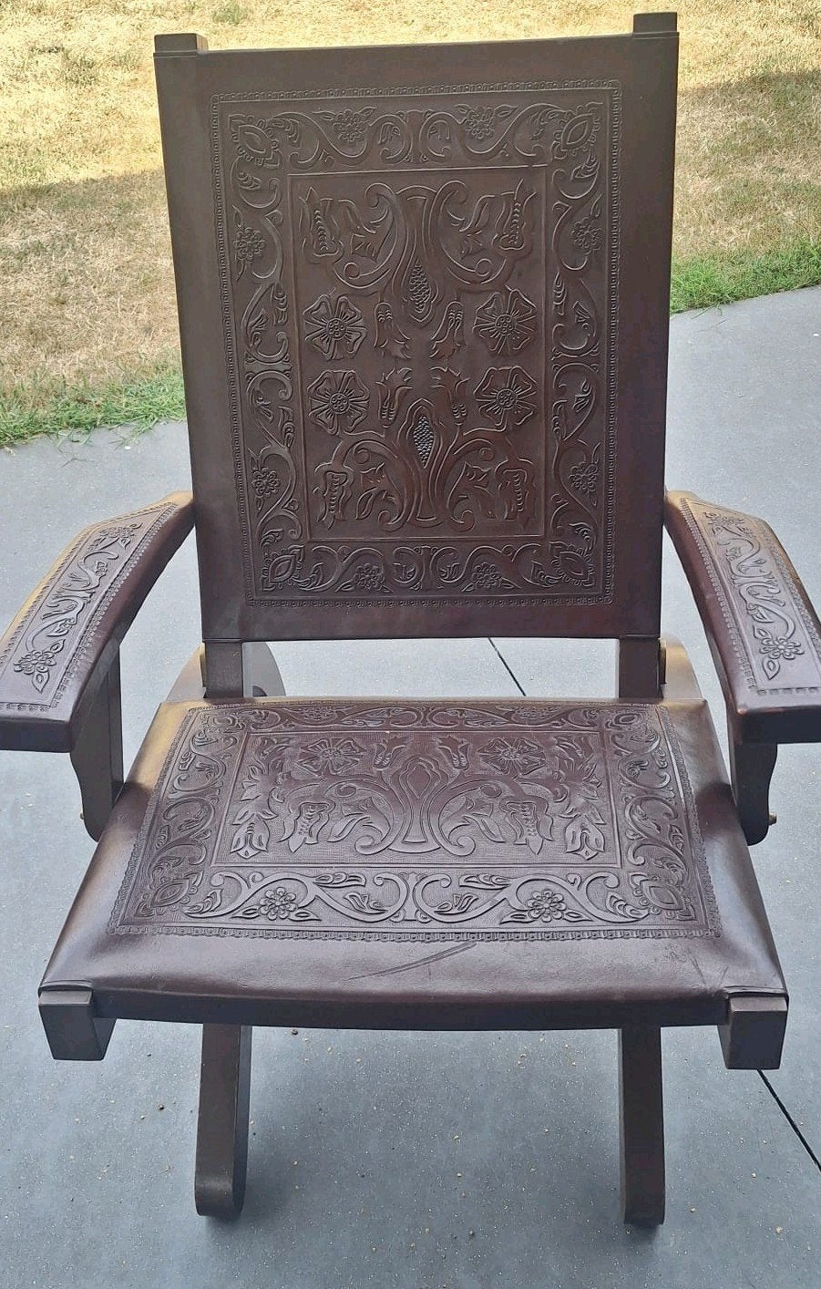opklapbare brutalist fauteuil, Angel Pazmiño, Ophalen