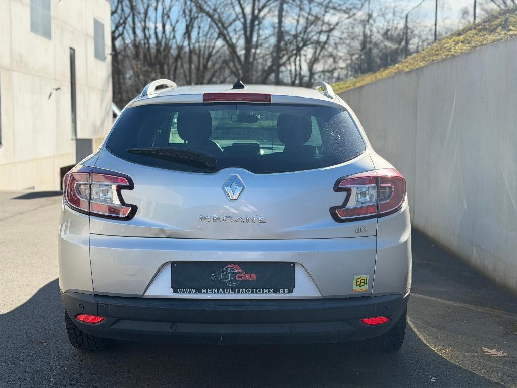 Superbe Renault Megane, 100% sans frais a prévoir, Voorwielaandrijving, Stof, 4 cilinders, 1434 kg