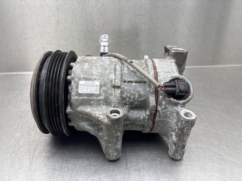 COMPRESSEUR CLIMATISATION Yaris III (P13) (|4472604201|), Utilisé, Toyota